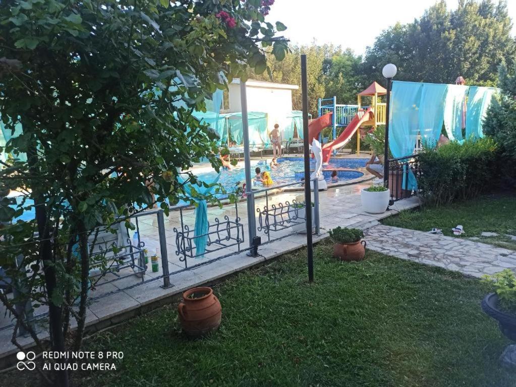 Apartments Devora 1 & Bar & Restaurant Warna Exterior foto